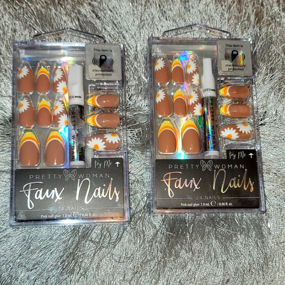 Faux nails